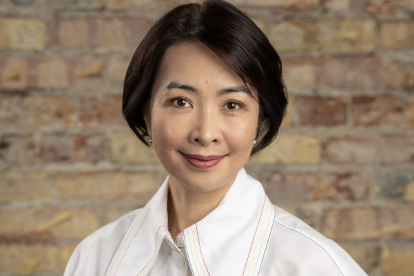 Eva Lau